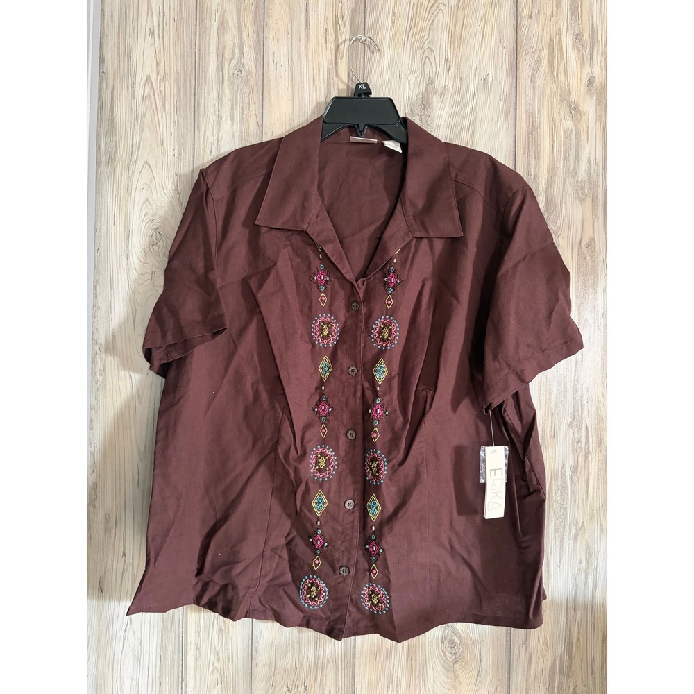 Erika Woman Linen Button Up